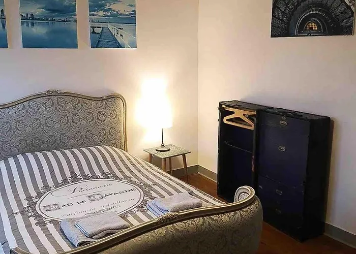 Holiday home Maison Bord De Jonville *