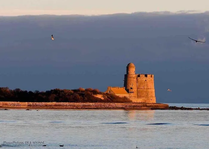 Maison Bord De Jonville Holiday home *