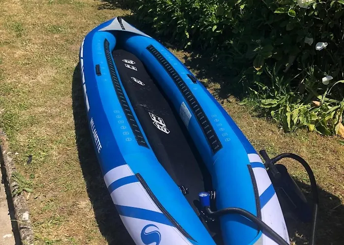 Maison Bord De Jonville *